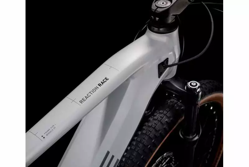 Bicicletas Cube Bicicleta Cube Reaction Hybrid Race 625 2022 - Imagen 4