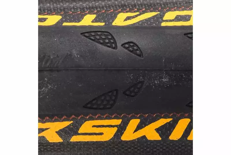 Cubierta Continental Gatorskin Plegable - Imagen 3